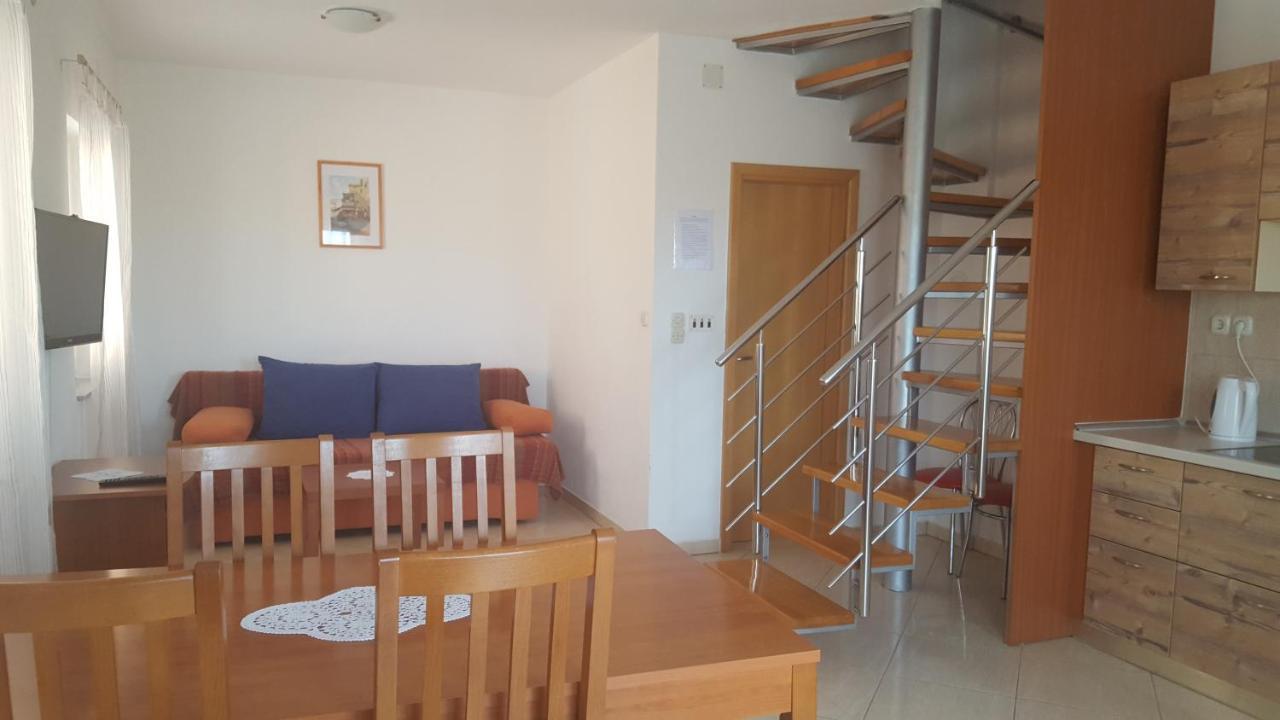 פובליאנה Apartments Iva מראה חיצוני תמונה